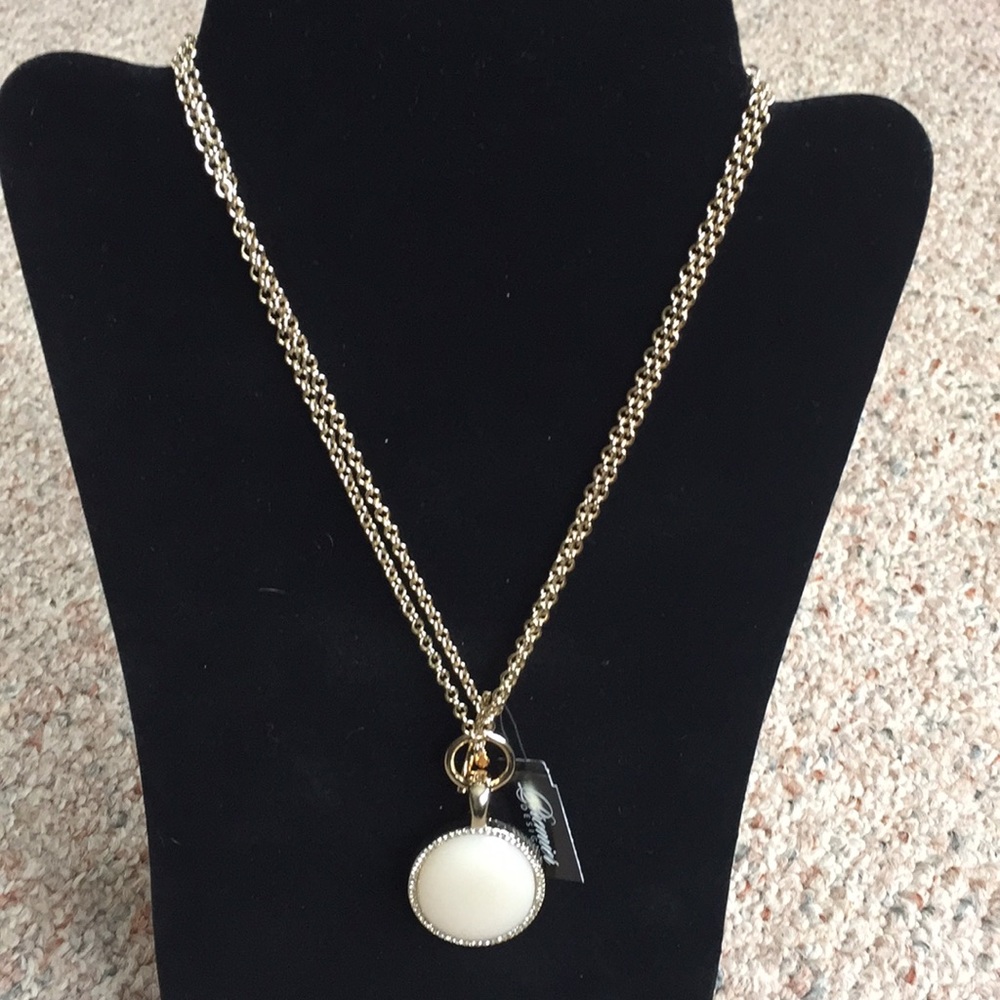 Avery Premier Designs Necklace